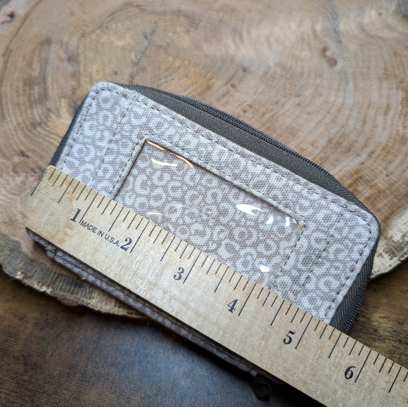 Thirty-One ID Wallet CREDIT CARD HOLDER - Picture 8 of 10